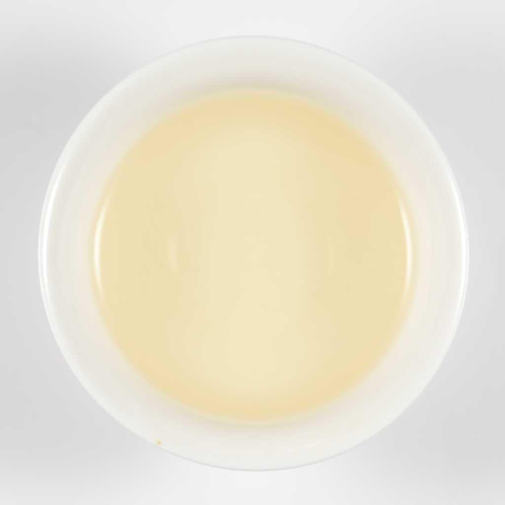 infusión de té amarillo